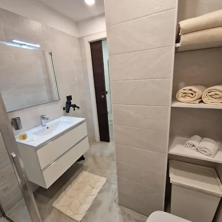 Apartment Cozy And Restful In Como, Near The